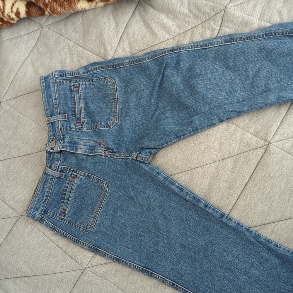 Levi's low rise capri's
